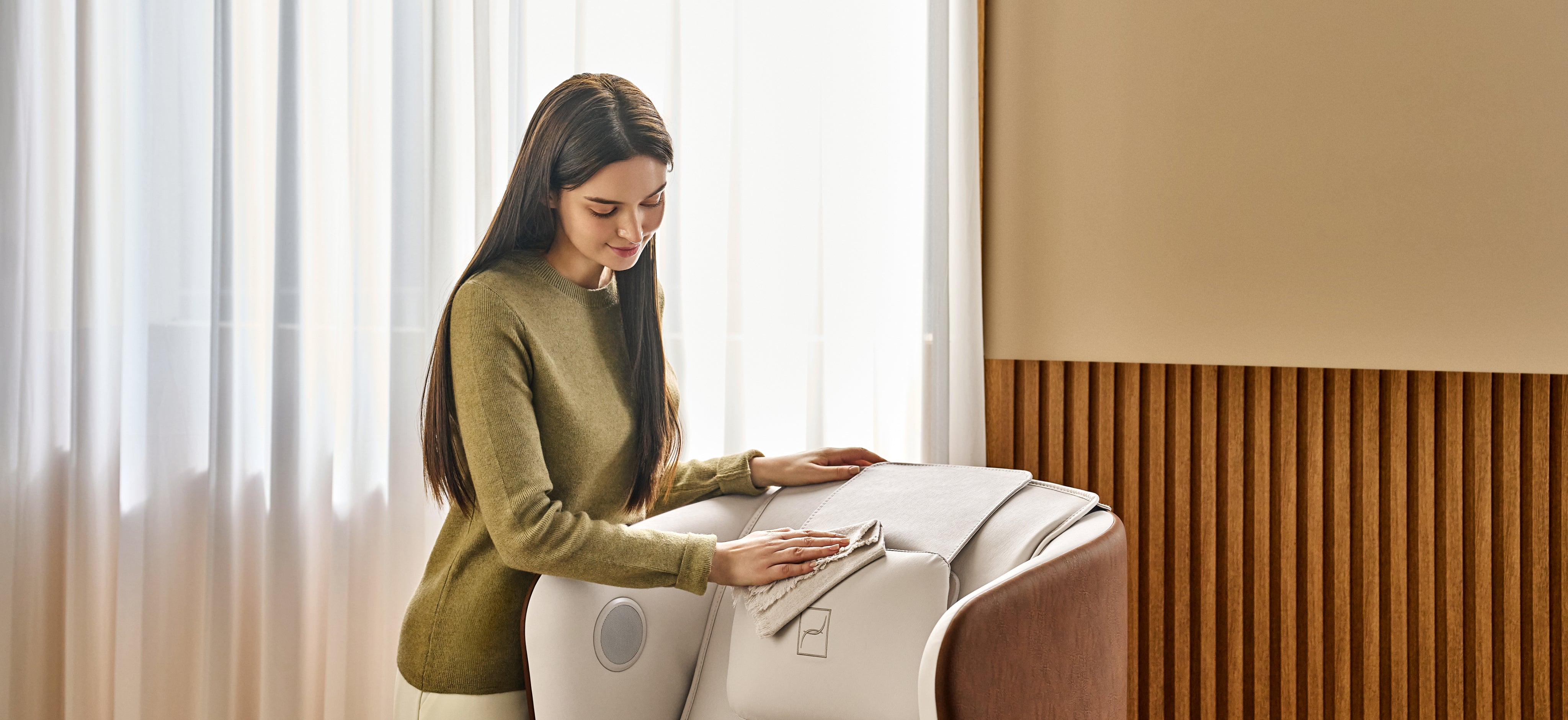 MATERIAL
HOW TO CARE FOR YOUR CHAIR
Enhanced hygiene and peace of mind with the antibacterial fabric,
for a clean and worry-free relaxation. Pillow included for ultra comfort. Familie massage chairs offer deep tissue therapy, ergonomic design, and heat therapy for full-body relaxation and muscle recovery. Perfect for home use, these therapeutic chairs deliver unparalleled stress relief and comfort.
