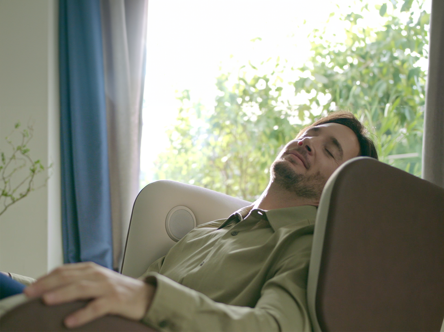 Your Quick Guide to Get Started! How to use Familie Massage Recliner. Read the last updates and news about our brand and line of products.Discover also current happenings, at the intersection of sound, art, design, and technology.