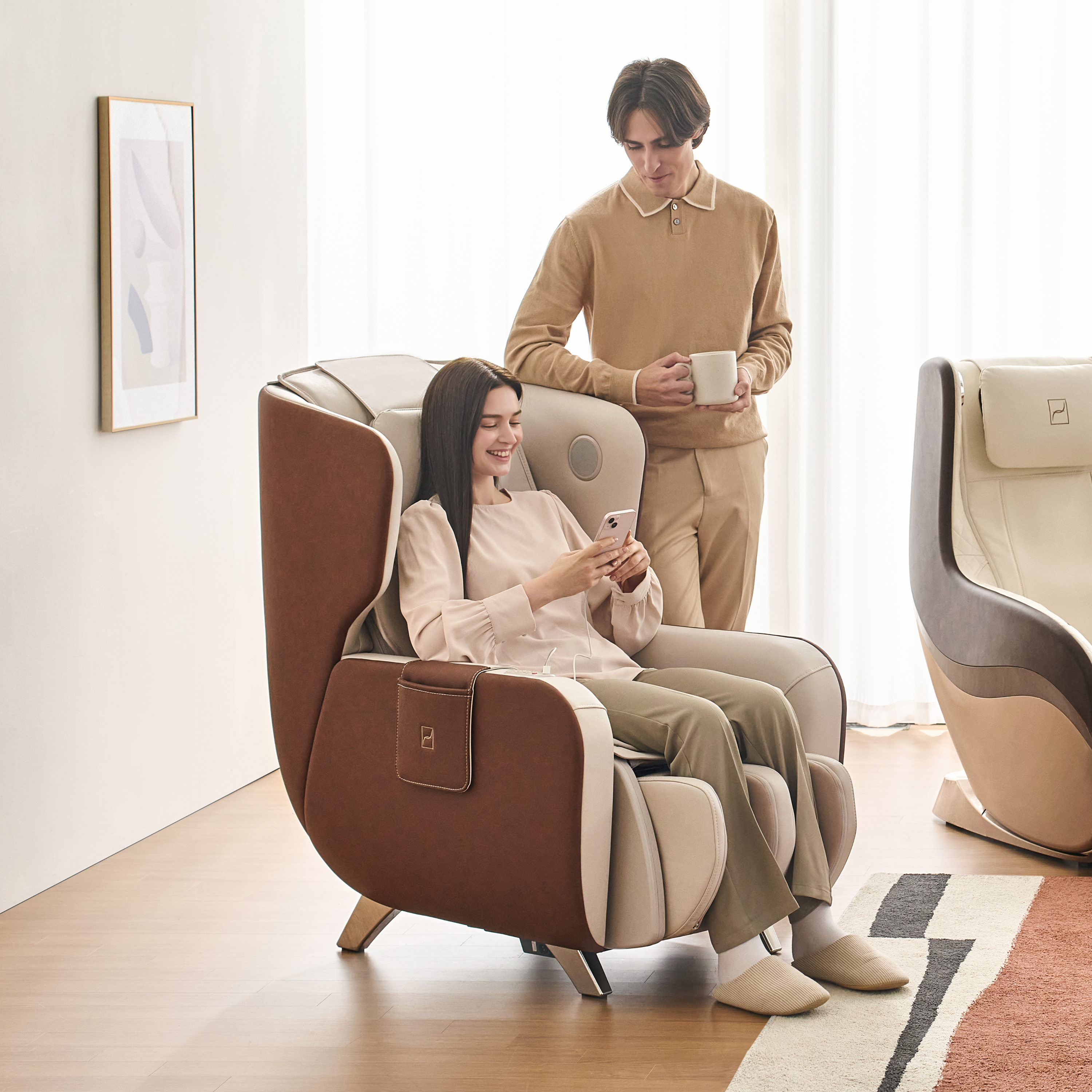 FAMILIE massage chairs offer deep tissue therapy, ergonomic design, and heat therapy for full-body relaxation and muscle recovery. Perfect for home use, these therapeutic chairs deliver unparalleled stress relief and comfort. Minimalist chair, maximum features.
Zero-gravity recliner, auto/manual massage chair with air bag calf massage and Bluetooth speakers. Chic lounger and luxury massage in one.
